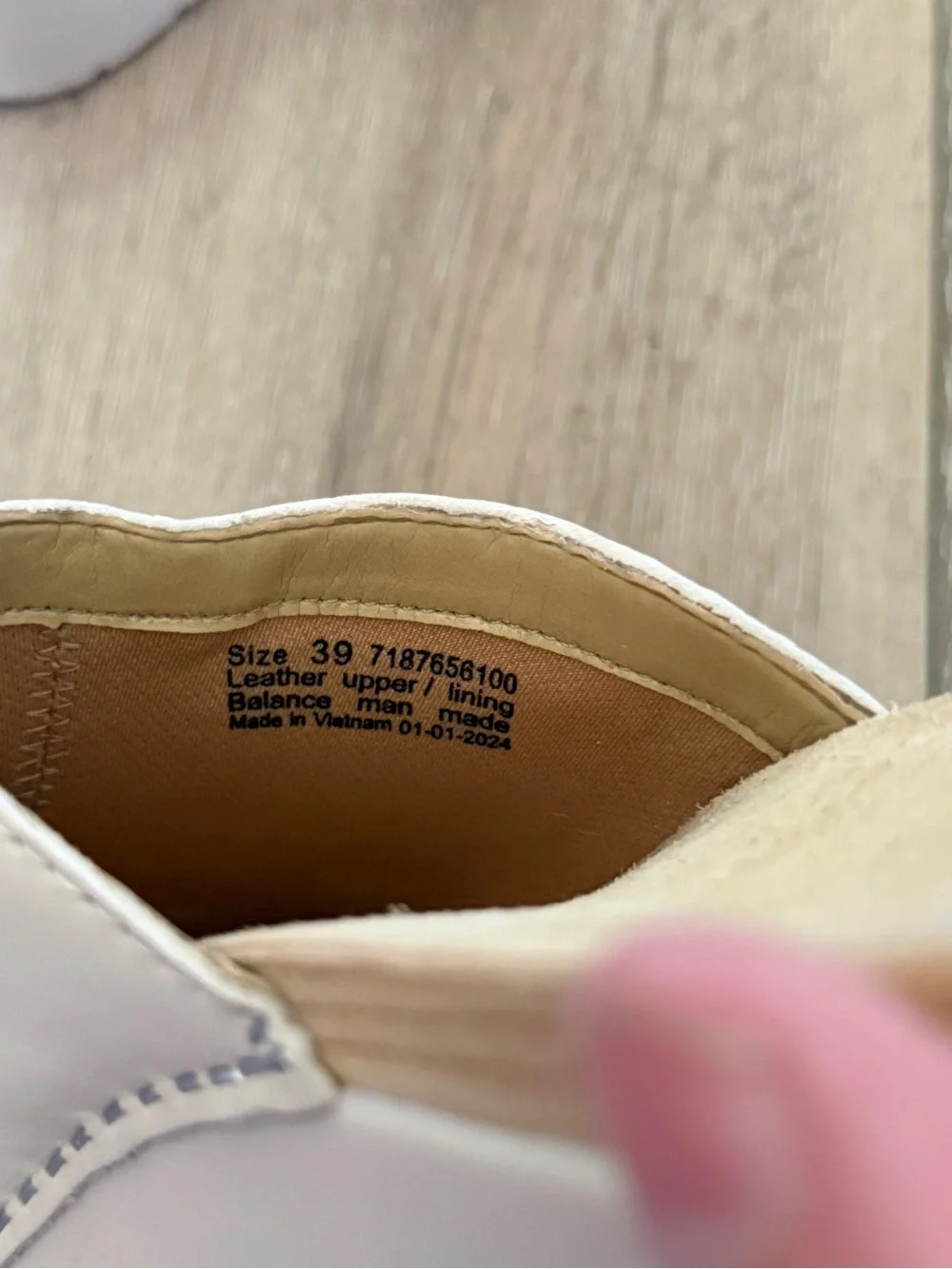 Dansko slip platform